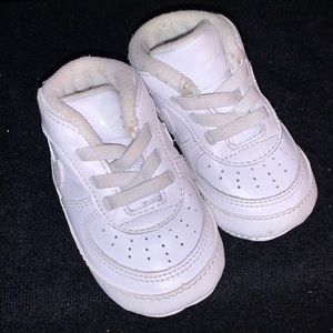 🍼BABY AIR FORCE 1’S SNEAKERS🍼